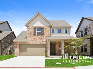 102 Hampton Ct, Saginaw, TX 76179