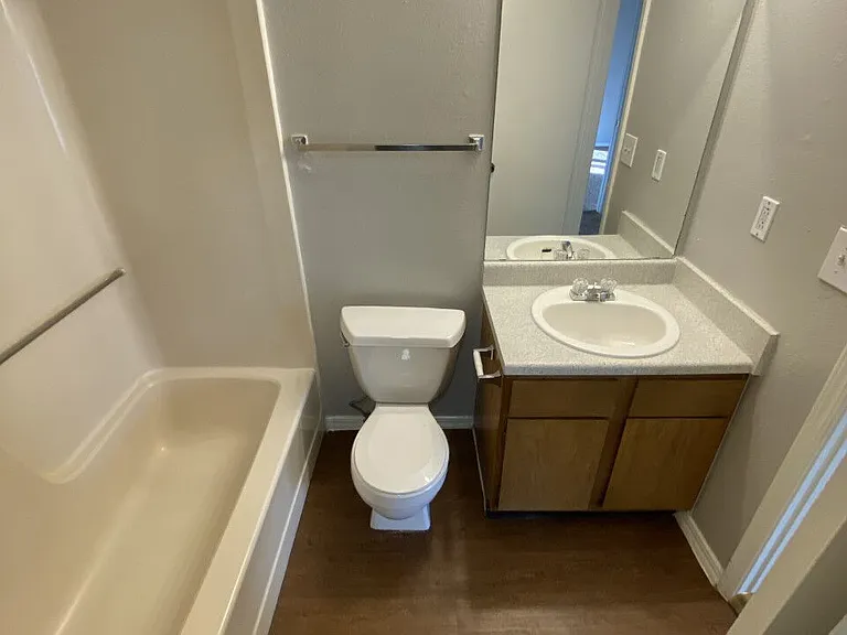 Stonebrook — Photo 11