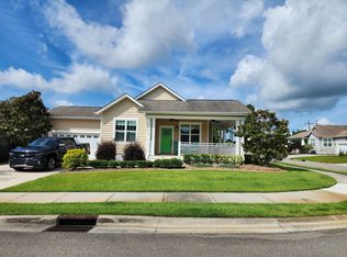 821 Wildflower Dr, Holly Ridge, NC 28445