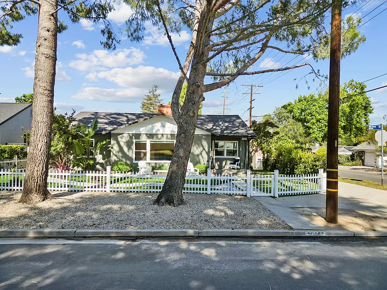 10257 McVine Ave — Photo 33