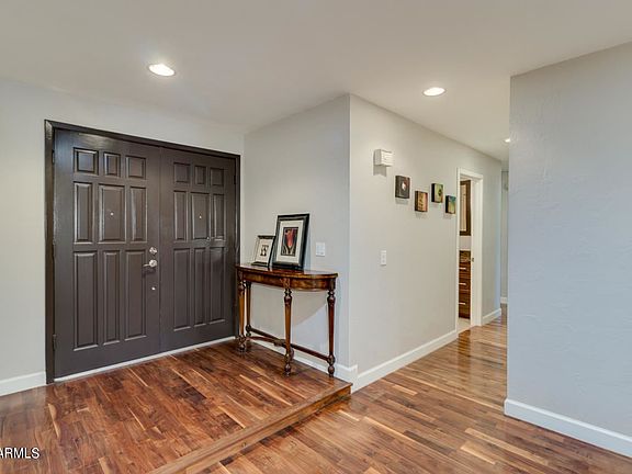 3rd image of 8344 E Via De Encanto