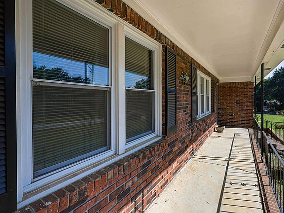 4th image of 106 Hexham Cir