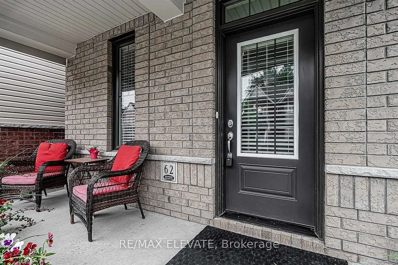 3 bed, $2,900 — Photo 2