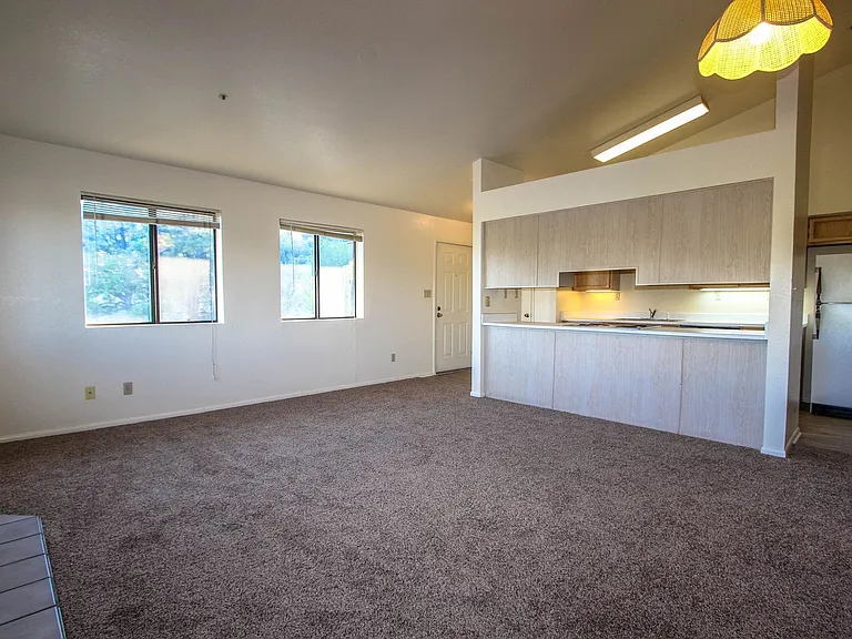 240 S McCormick St — Photo 2