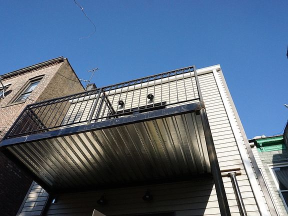 5th image of 212 Saint Nicholas Ave #2LAURA