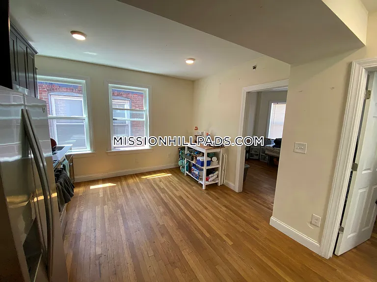 830 Huntington Ave #3 — Photo 38