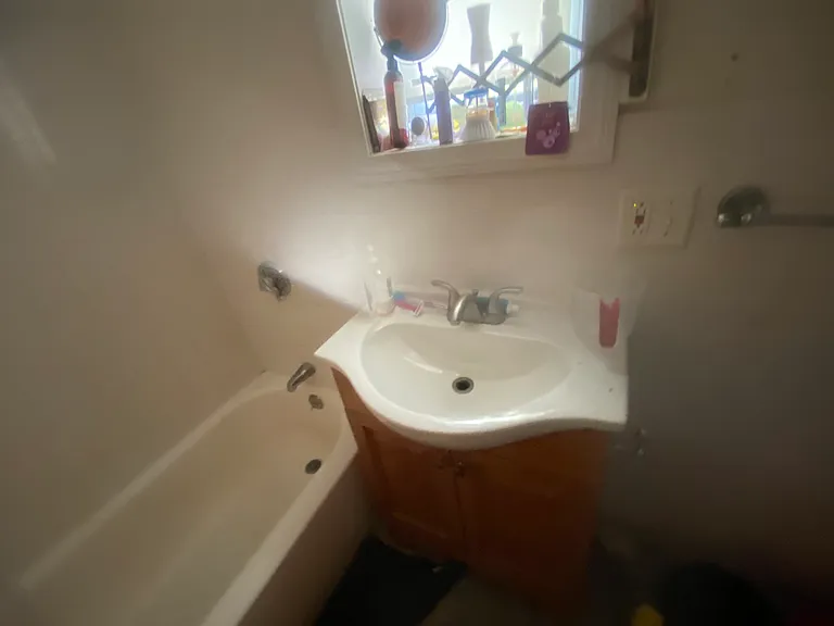 127 Cedar St #13 — Photo 12
