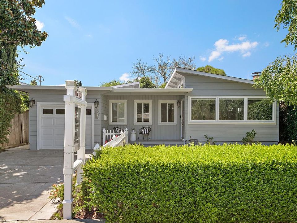 1st image of 370 Balsam Ave