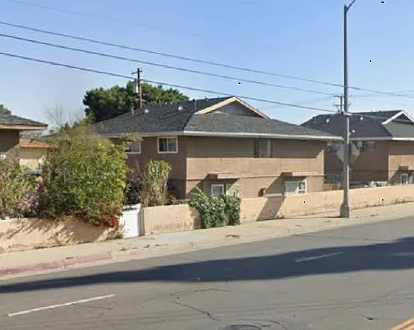1255 W 10th St — Photo 1