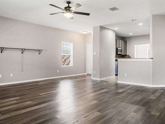 5th image of 18922 Windy Stone Dr