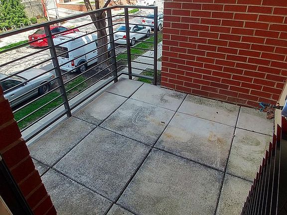 4th image of 4539 Washington St