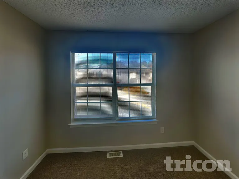 3634 Silver Springs Ct — Photo 11