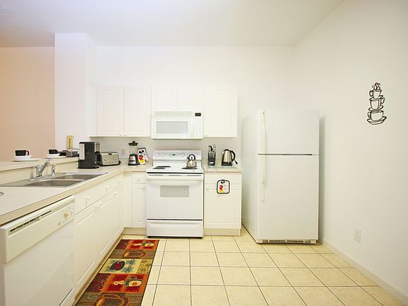 4th image of 2383 Silver Palm Dr