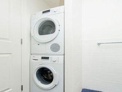 4th image of 317 2nd Ave APT 3