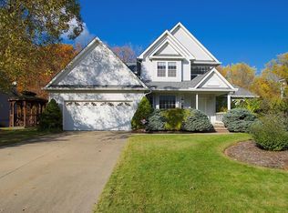 8251 Sheltered Cv, Mentor, OH 44060