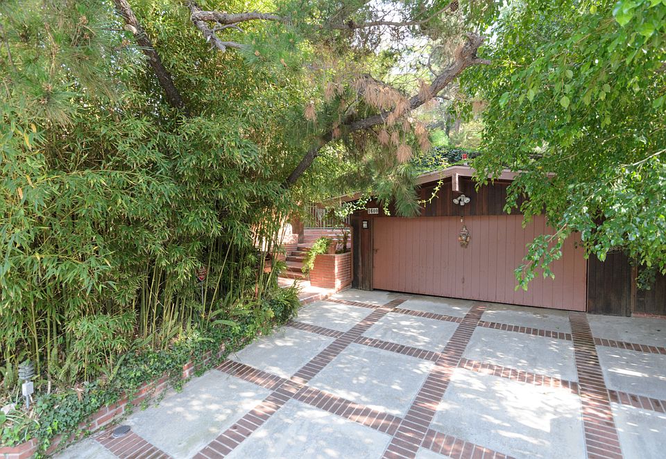 1st image of 1600 Lindamere Pl
