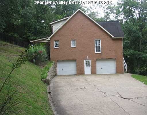 3rd image of 515 Montrose Dr