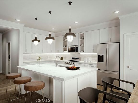 4th image of 7064 Milton Ave