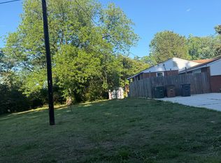 6720 Forsythia Dr, Greensboro, NC 27410