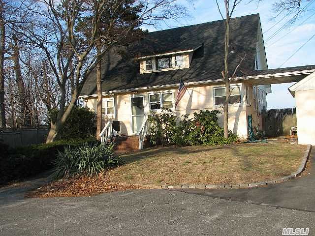 1st image of 15 Hilltop Dr