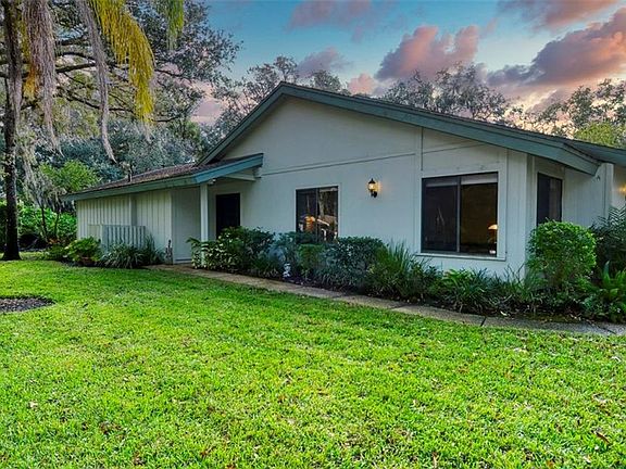 2nd image of 4613 Willow Wood Cir