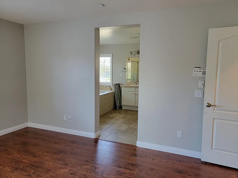 entry to master bathroom