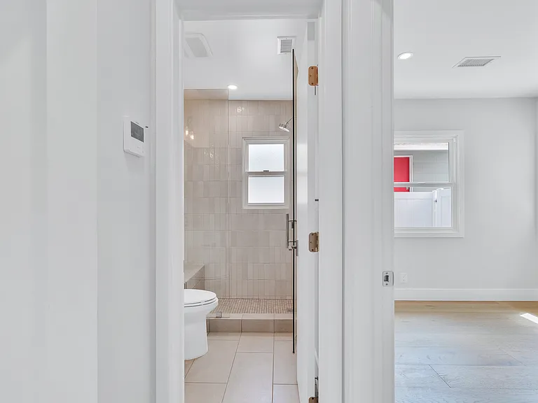 1022 Grant St #B — Photo 24