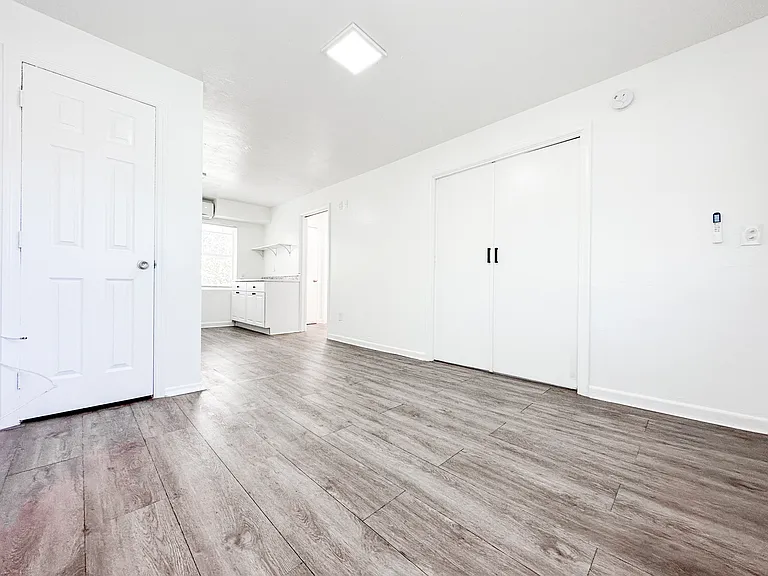 521 S Federal Hwy #6 — Photo 3