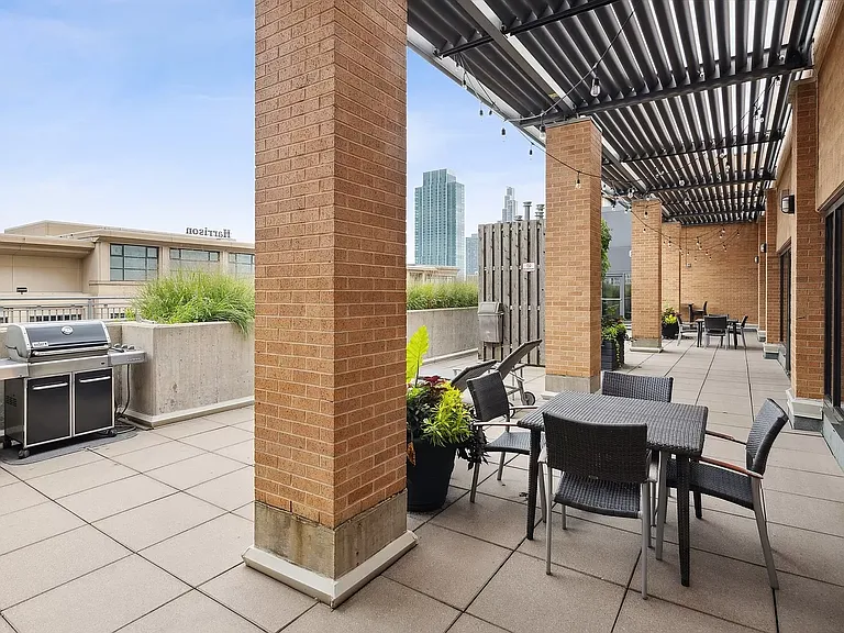 520 S State St #1403 — Photo 20