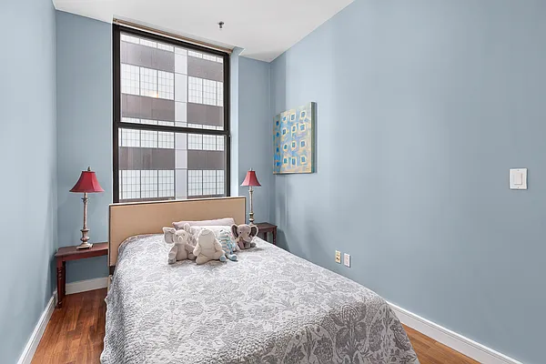 Sold by Compass | media 7