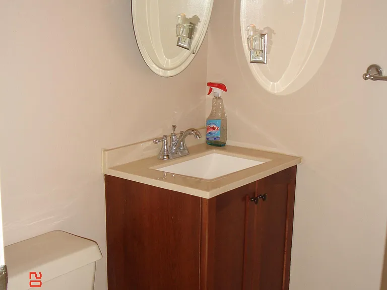 1706 Amanda Ct — Photo 13