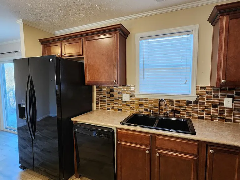 312 McLean Heights Ct — Photo 7