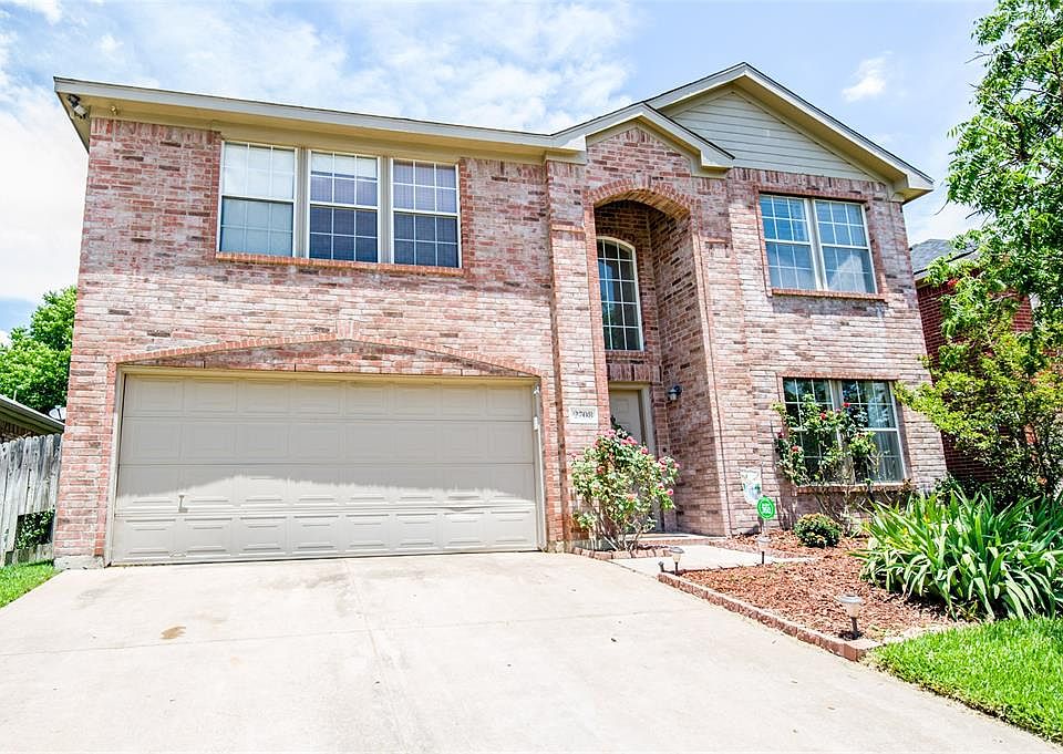 1st image of 2708 Scarborough Dr