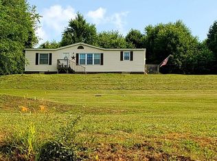1228 Spring Valley Rd, Marion, VA 24354