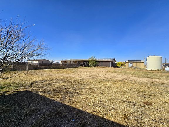3rd image of 13500 E County Road 110
