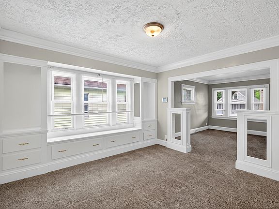 5th image of 3023 E 126th St #Up