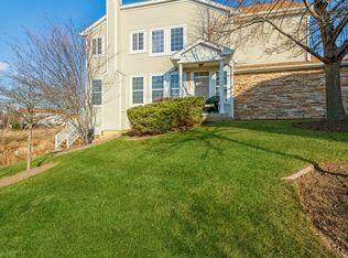 71 Kelsey Ct, Algonquin, IL 60102