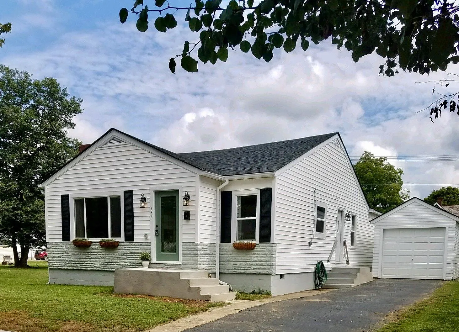 332 Purvis Ave photo 1