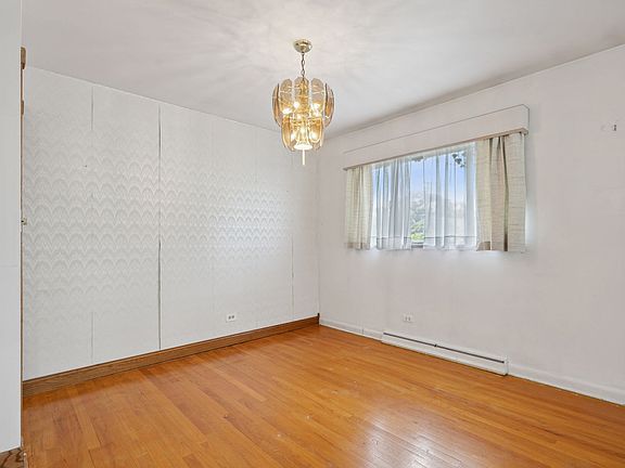 2nd image of 510 S Fairfield Ave