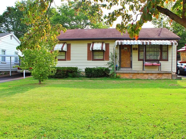 1740 Holly Dr, Bowling Green, KY 42101
