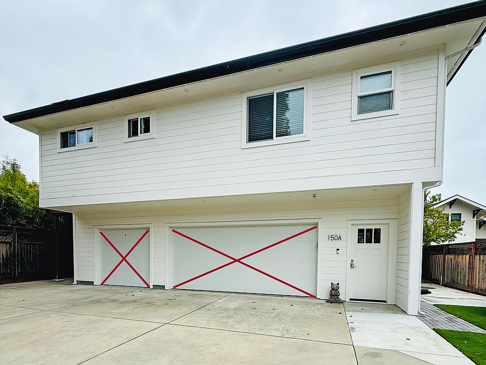 Front of the house, GARAGES NOT INCLUDED