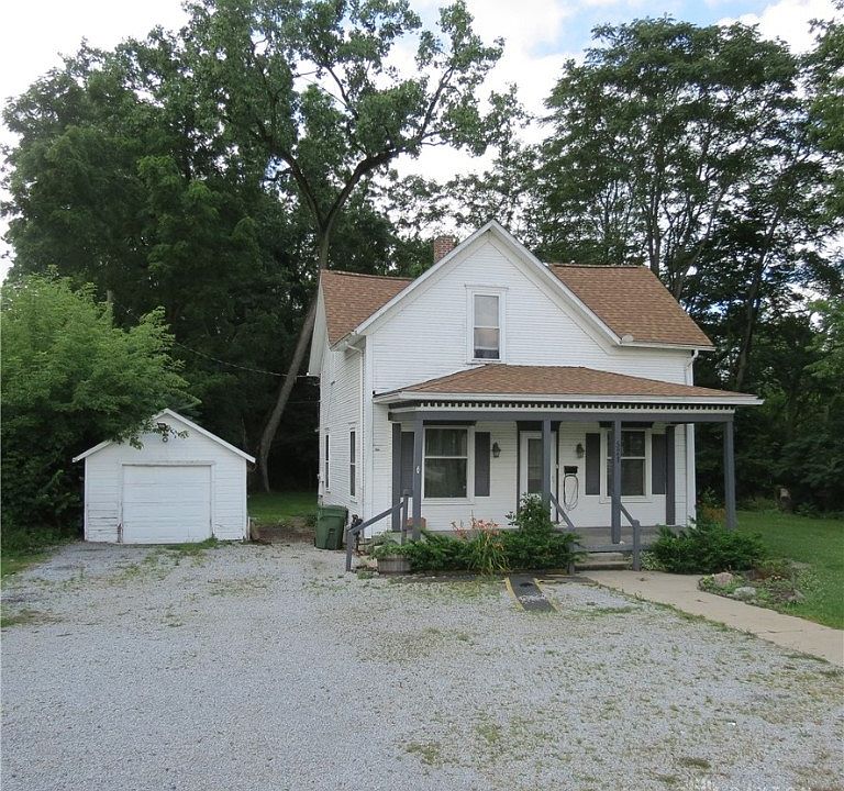 1st image of 521 E North St