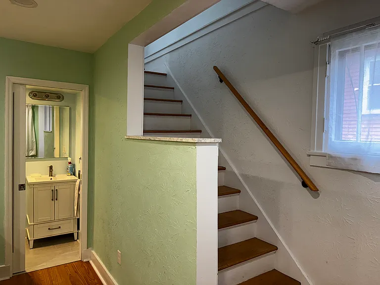 468 Coolidge Ave — Photo 9