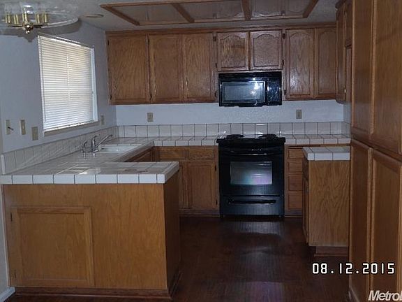 4th image of 837 Mackilhaffy Dr