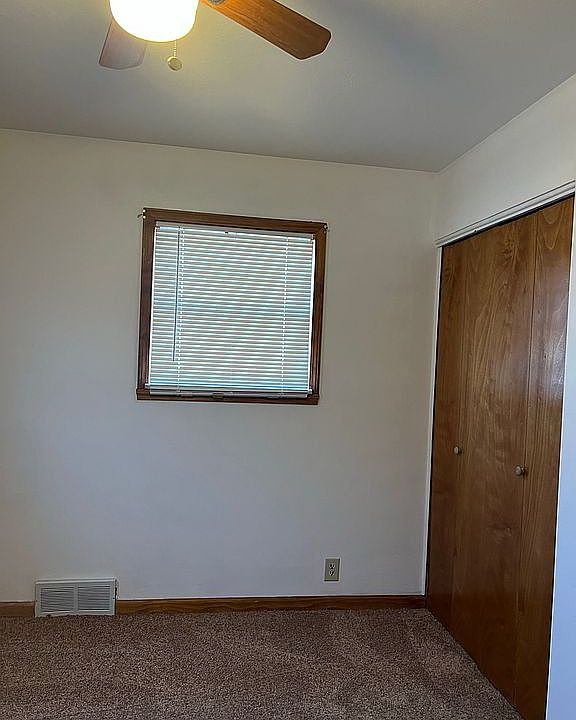 1st image of 24418 Currier St