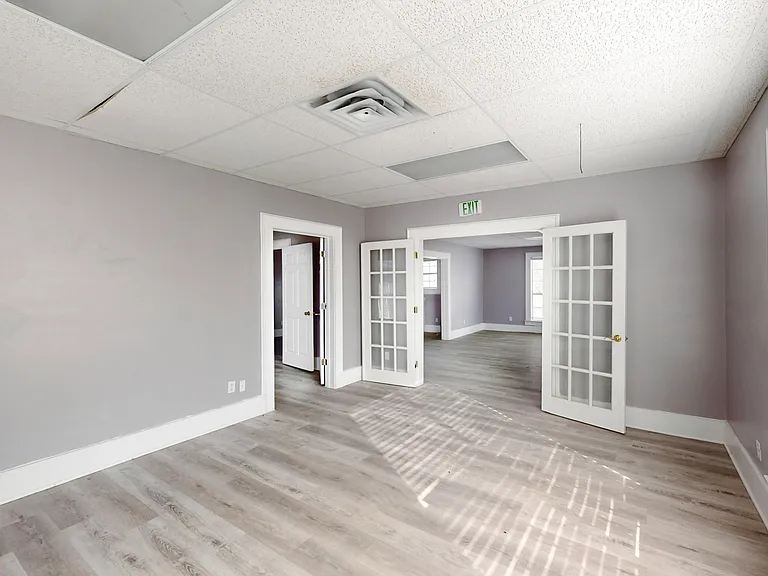 409 W Main St — Photo 11