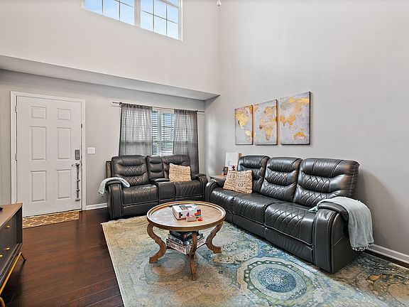 2nd image of 4827 Laura Jeanne Blvd