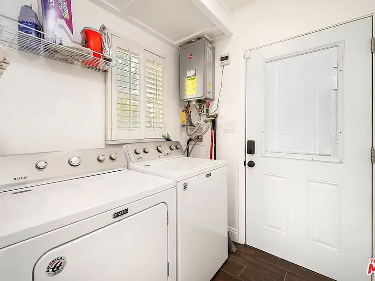 1789 S Fairfax Ave — Photo 10