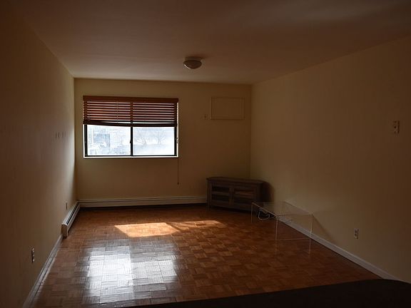 2nd image of 10-39 48th Ave #2FF