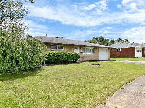 3rd image of 6905 Gilette Dr